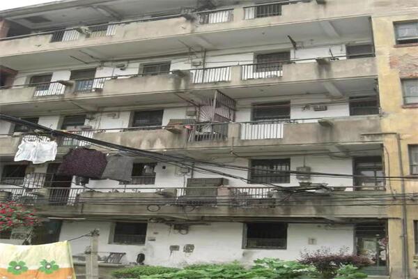 补齐短板 改善环境——湖北老旧小区改造首季开工率全国第一
